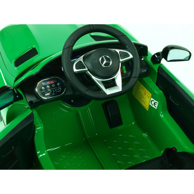 Mercedes - Benz S63 AMG, s 2.4G DO, pérovaním obidvoch náprav, EVA kolesami,12V, jahodovo červený