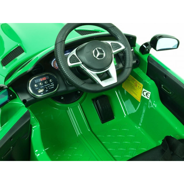 Mercedes - Benz S63 AMG, s 2.4G DO, pérovaním obidvoch náprav, EVA kolesami,12V, jahodovo červený