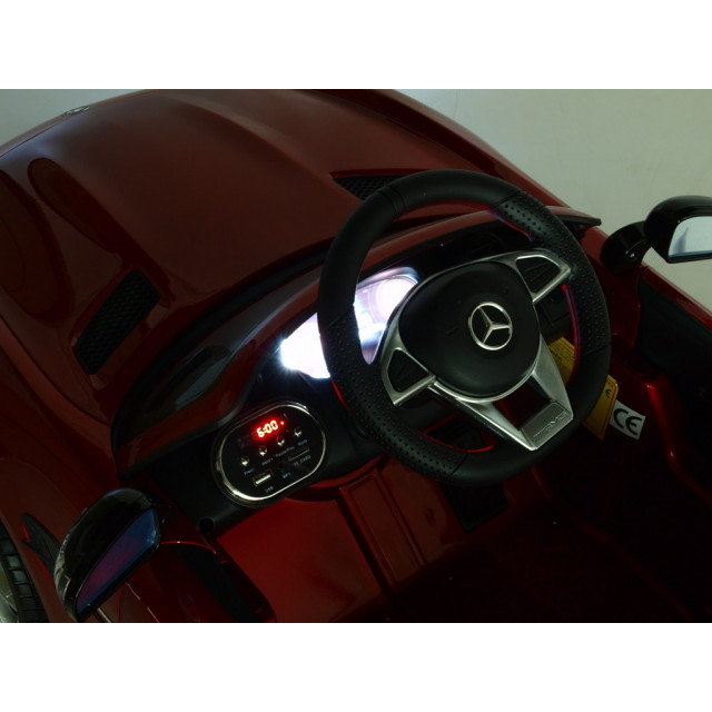 Mercedes - Benz S63 AMG, s 2.4G DO, pérovaním obidvoch náprav, EVA kolesami,12V, jahodovo červený