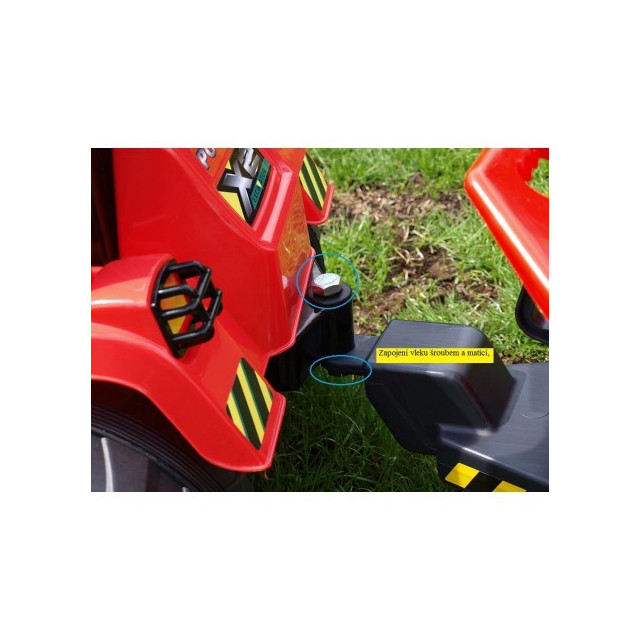 Traktor 12V, s mohutnými kolesami a konštrukciou, svetelnými LED efekty, 2xnáhon, červený