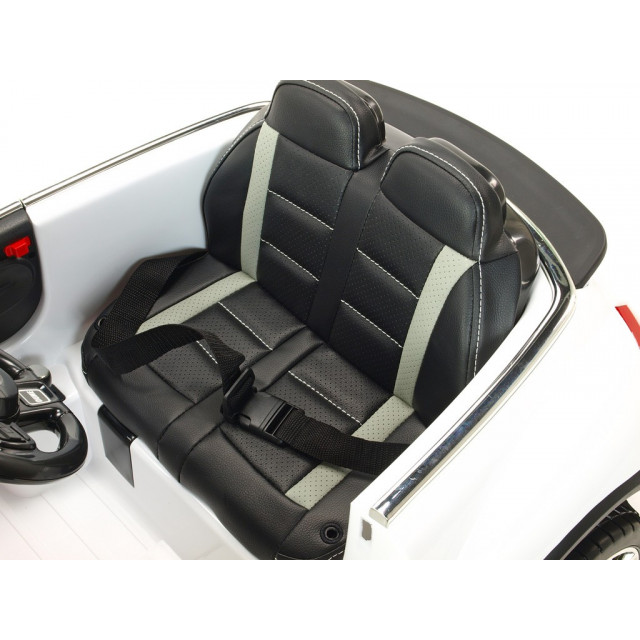 Mercedes - Benz S63 AMG, s 2.4G DO, pérovaním obidvoch náprav, EVA kolesami,12V, jahodovo červený