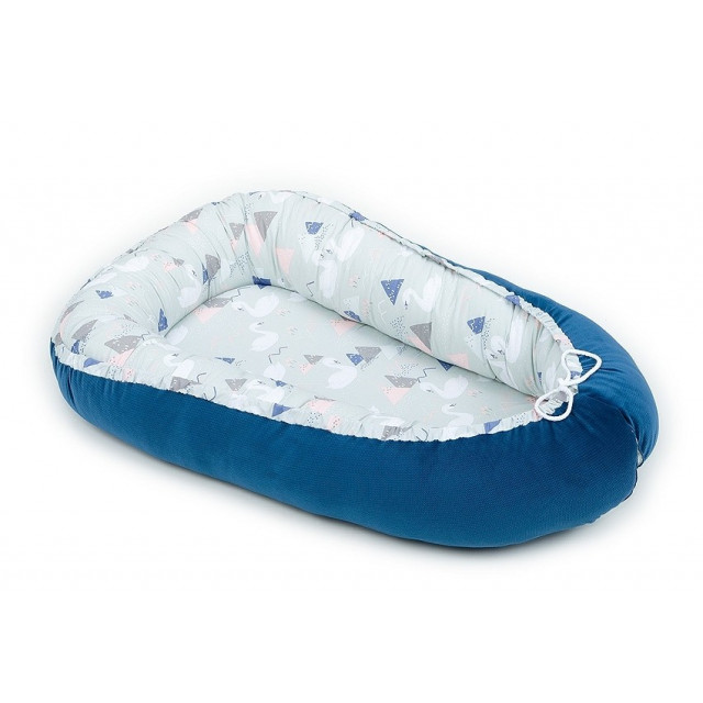Obojstranný kokon pre bábätko. Mini hviezdičky sivé / mini hviezdičky biele