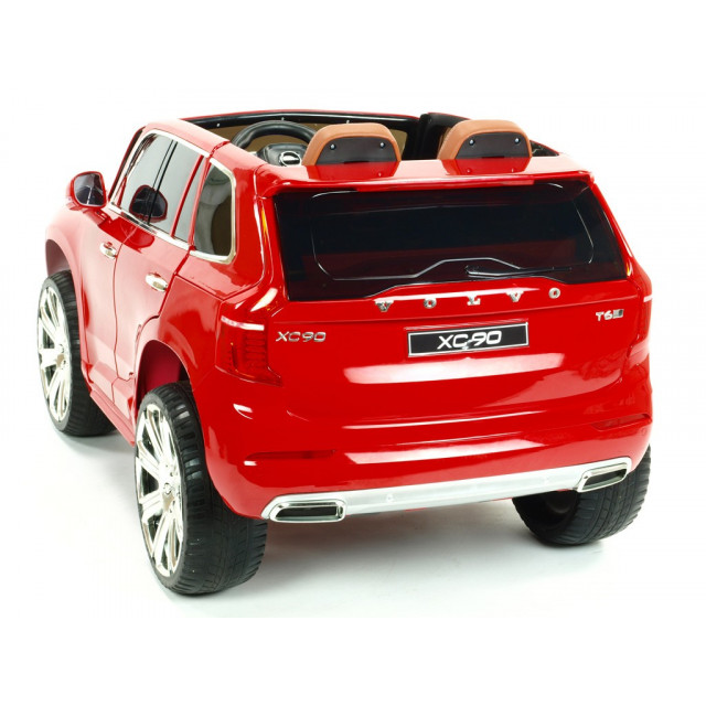 Volvo XC 90 s 2,4G DO, kľúče,Eva kolesá, otváracie dvere,čalunená sedačka,USB,FM,lakované strieborné
