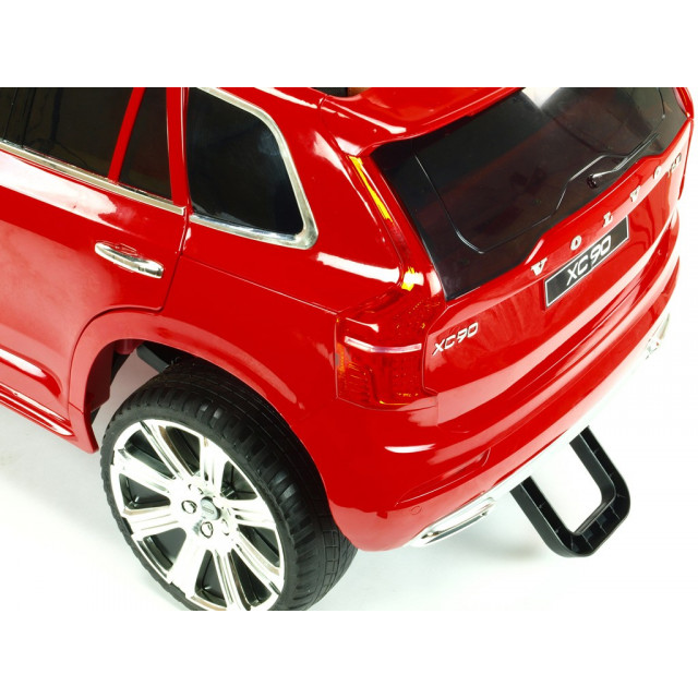 Volvo XC 90 s 2,4G DO, kľúče,Eva kolesá, otváracie dvere,čalunená sedačka,USB,FM,lakované strieborné