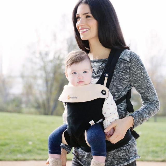 ERGOBABY | NOSIČ 360 - BLACK & CAMEL