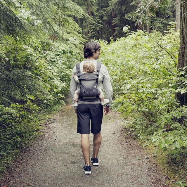 ERGOBABY | NOSIČ 360 - BLACK & CAMEL