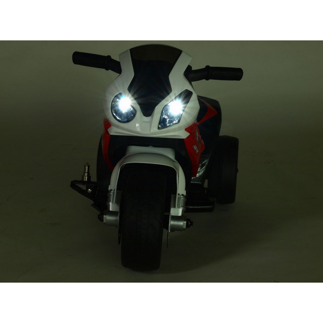 Chopper Harleyek na masívnych kolesách