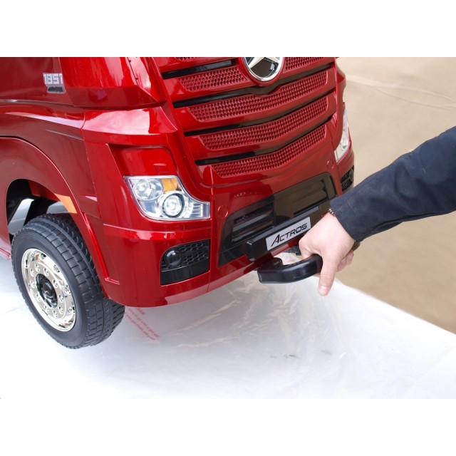 Elektrické auticko tahač Mercedes Actros 4x4