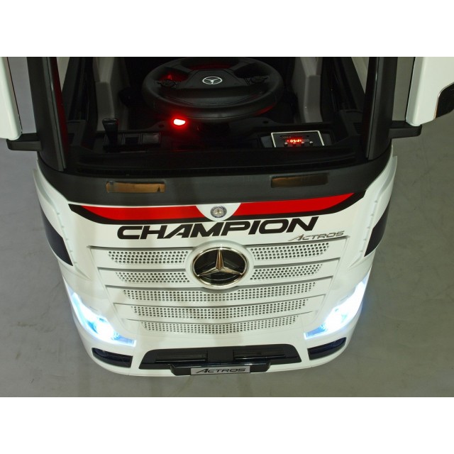 Elektrické auticko tahač Mercedes Actros 4x4