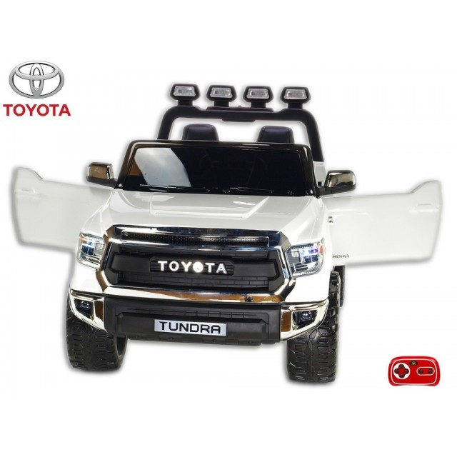 Elektrický džíp Toyota Tundra, stredná veľkosť, dvojmiestna
