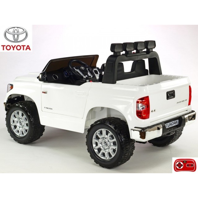 Elektrický džíp Toyota Tundra, stredná veľkosť, dvojmiestna