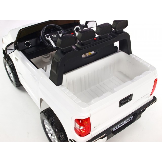 Elektrický džíp Toyota Tundra, stredná veľkosť, dvojmiestna