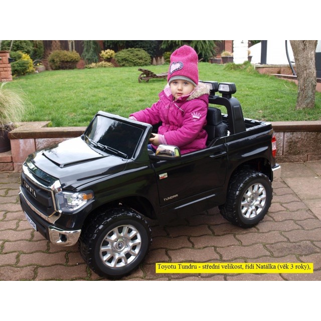 Elektrický džíp Toyota Tundra, stredná veľkosť, dvojmiestna