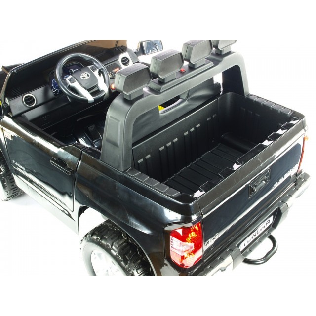 Elektrický džíp Toyota Tundra, stredná veľkosť, dvojmiestna