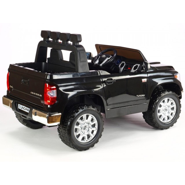 Elektrický džíp Toyota Tundra, stredná veľkosť, dvojmiestna