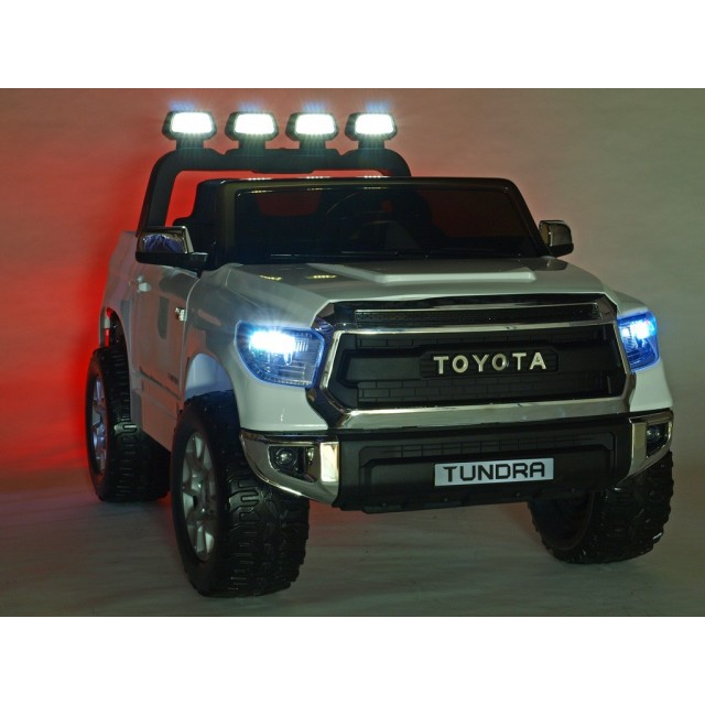Elektrický džíp Toyota Tundra, stredná veľkosť, dvojmiestna