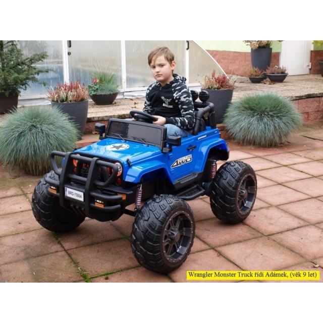 Ford Ranger Monster Truck 4x4, EVA kolesá, 2,4G DO, bluetooth, FM, USB, TF, otváracie dvere a kapota, čierna metalíza