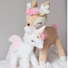 Plyšová srnka s kvetinkami 24 cm