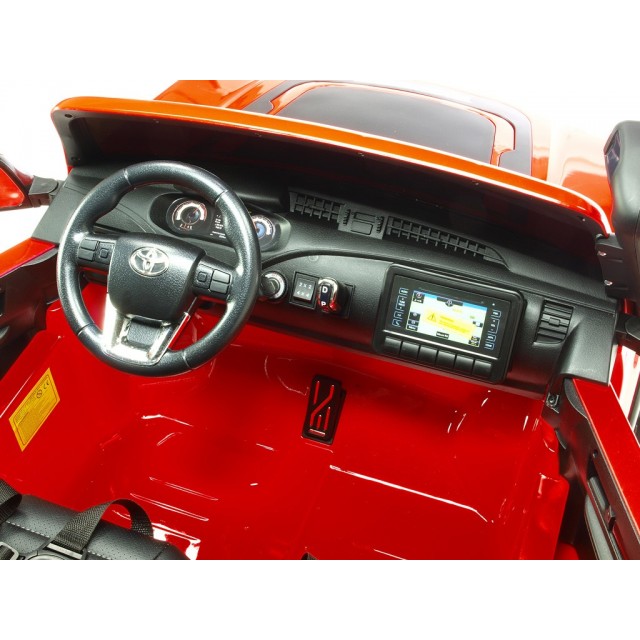 Toyota Hilux Rugged-X s 2.4G, 4x4 dvojmiestná