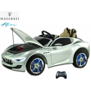 Maserati Alfieri s 2,4G, strieboná metalíza