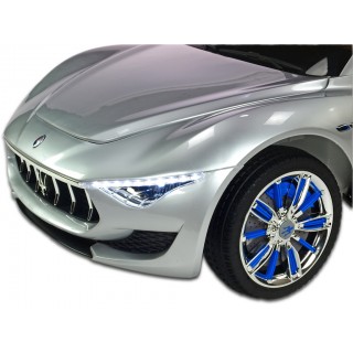 Maserati Alfieri s 2,4G, strieboná metalíza