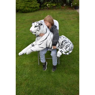 Veľký plyšový tiger ležiaci biely