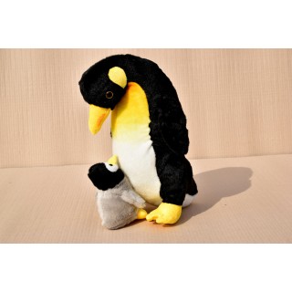 Plyšový tučniak s mláďatkom