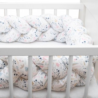 Ochranný mantinel do postieľky vrkoč New Baby Jarabinačky sivo-biely