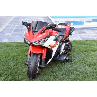 Cestná motorka Ninja R3 s plynovou rukoväťou a nožnou brzdou