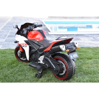 Cestná motorka Ninja R3 s plynovou rukoväťou a nožnou brzdou