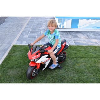 Cestná motorka Ninja R3 s plynovou rukoväťou a nožnou brzdou